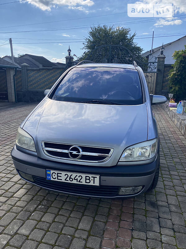 Минивэн Opel Zafira 2003 в Черновцах