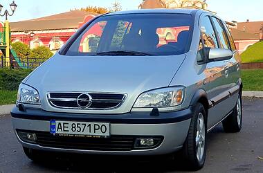 Минивэн Opel Zafira 2003 в Каменском