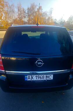 Минивэн Opel Zafira 2007 в Харькове