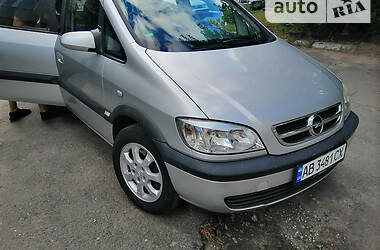 Минивэн Opel Zafira 2003 в Виннице