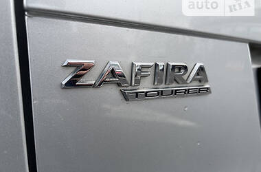Минивэн Opel Zafira 2015 в Житомире