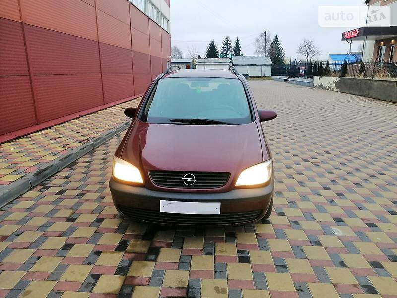 Мінівен Opel Zafira 2002 в Гайсину