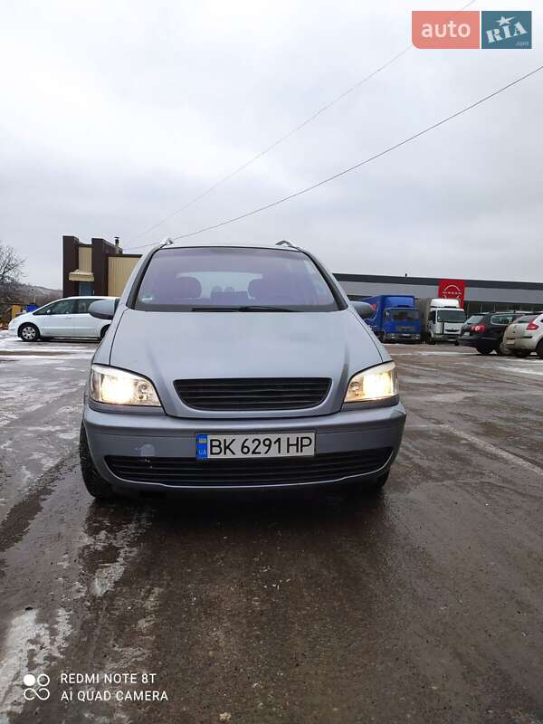 Мінівен Opel Zafira 2004 в Рівному