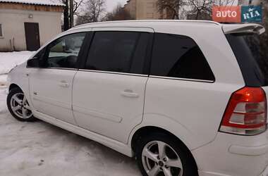 Универсал Opel Zafira 2009 в 