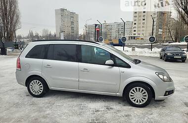 Минивэн Opel Zafira 2005 в 