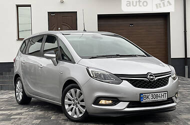 Універсал Opel Zafira 2018 в 