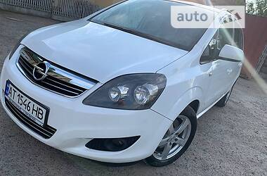 Минивэн Opel Zafira 2011 в Ивано-Франковске