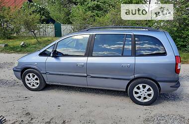 Універсал Opel Zafira 2004 в Полтаві