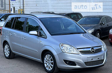 Мінівен Opel Zafira 2010 в Рівному