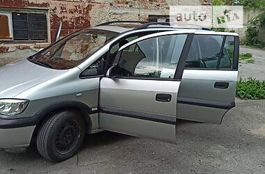 Минивэн Opel Zafira 2002 в Каменец-Подольском