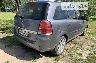 Минивэн Opel Zafira 2005 в Коростышеве