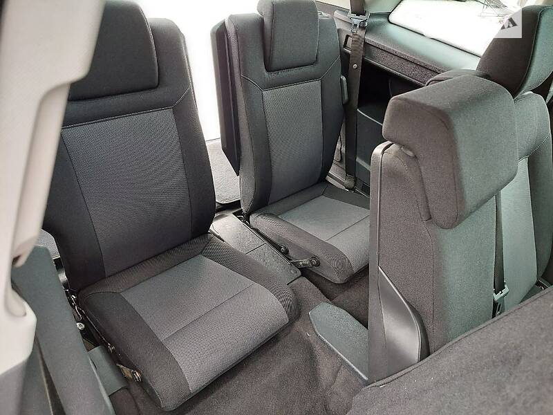 Минивэн Opel Zafira 2005 в Могилев-Подольске