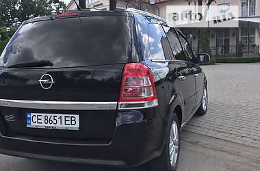 Минивэн Opel Zafira 2011 в Вижнице