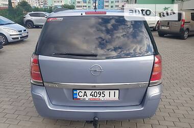 Минивэн Opel Zafira 2005 в Черкассах