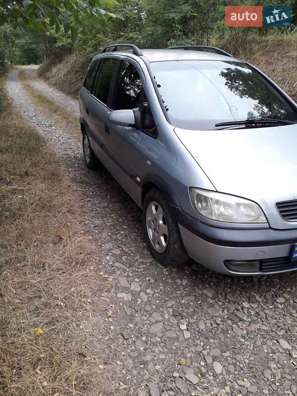 Минивэн Opel Zafira 1999 в Черновцах