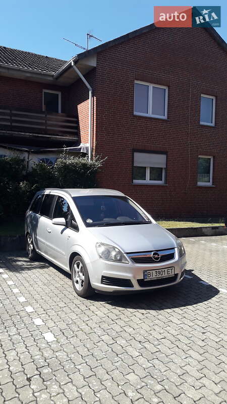 Минивэн Opel Zafira 2007 в Кременчуге