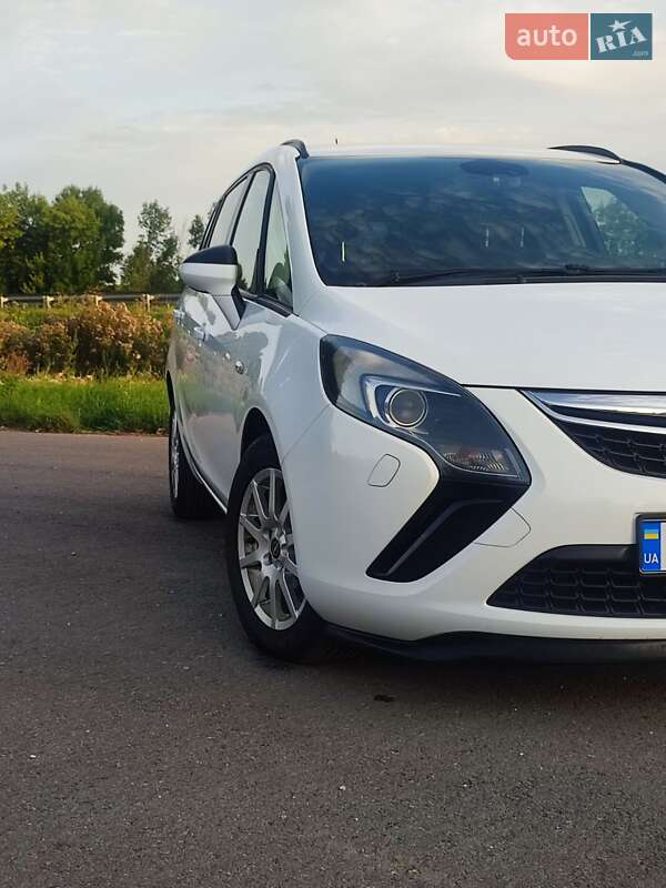 Мінівен Opel Zafira 2013 в Хмельницькому