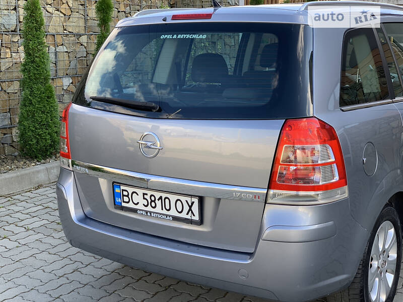 Мінівен Opel Zafira 2009 в Стрию
