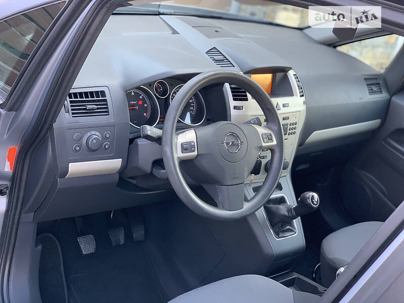 Мінівен Opel Zafira 2009 в Стрию