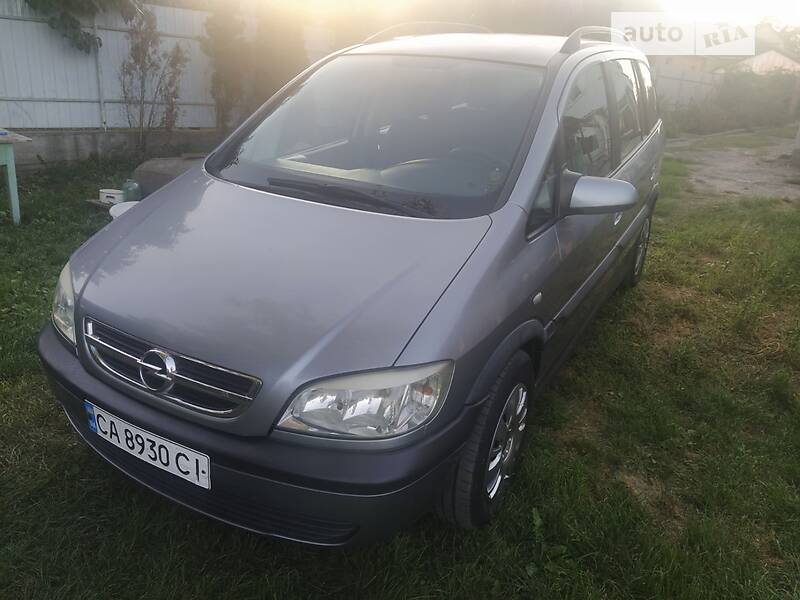 Минивэн Opel Zafira 2005 в Смеле