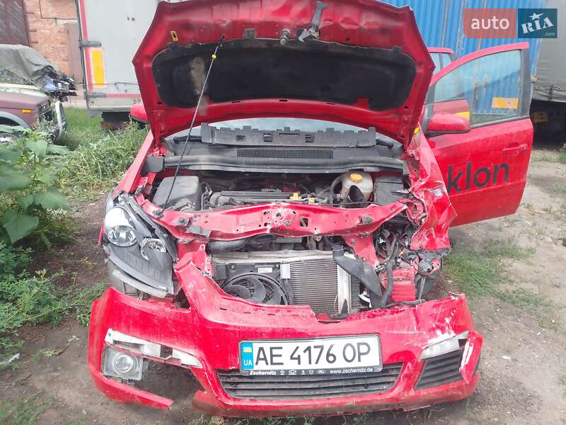 Мінівен Opel Zafira 2006 в Сумах