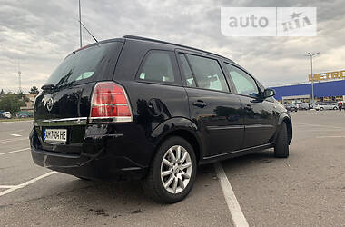 Минивэн Opel Zafira 2006 в Житомире