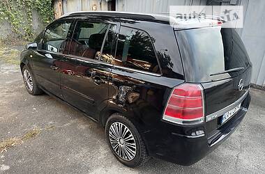 Универсал Opel Zafira 2005 в 