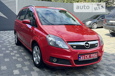 Минивэн Opel Zafira 2006 в Черновцах