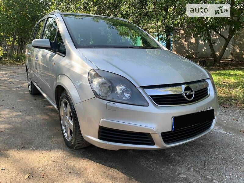 Универсал Opel Zafira 2005 в Запорожье