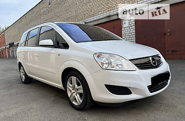 Мінівен Opel Zafira 2009 в Києві