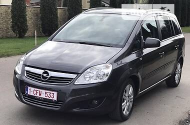 Минивэн Opel Zafira 2011 в 