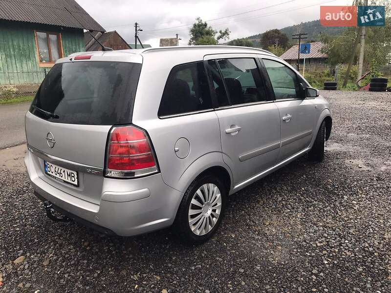 Мінівен Opel Zafira 2007 в Турці