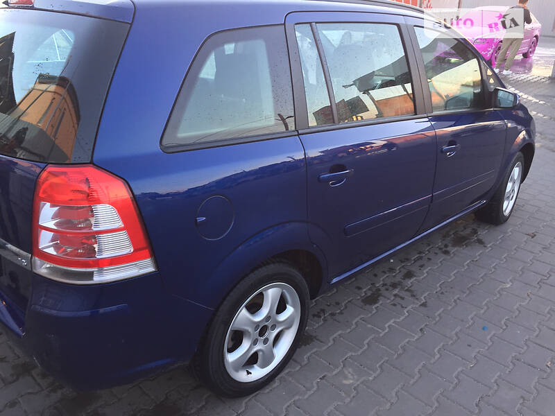 Минивэн Opel Zafira 2008 в Софиевской Борщаговке