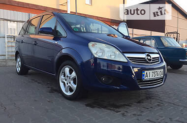 Минивэн Opel Zafira 2008 в Софиевской Борщаговке