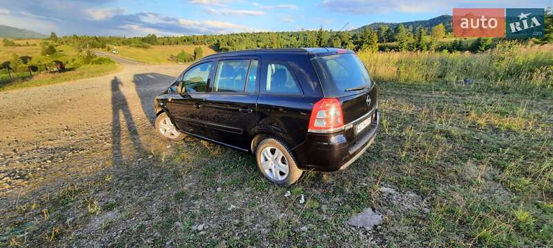 Минивэн Opel Zafira 2008 в Сколе