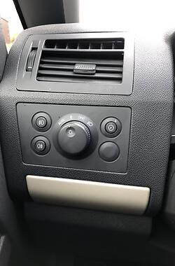 Минивэн Opel Zafira 2008 в 