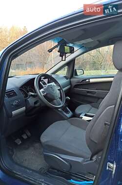 Минивэн Opel Zafira 2008 в 