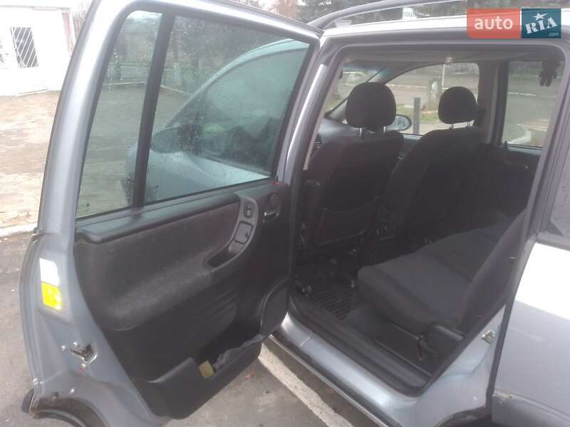 Мінівен Opel Zafira 2002 в Володимирі