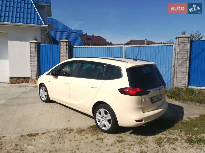 Микровэн Opel Zafira 2013 в Калуше