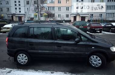 Минивэн Opel Zafira 2001 в Киеве