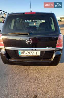 Минивэн Opel Zafira 2007 в 