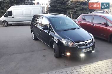 Минивэн Opel Zafira 2007 в 