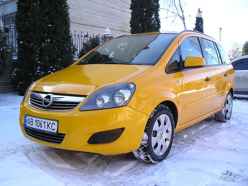 Микровэн Opel Zafira 2014 в Виннице