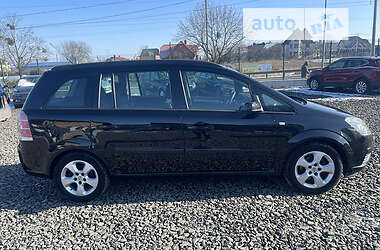 Минивэн Opel Zafira 2005 в Луцке