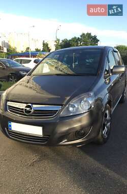 Мінівен Opel Zafira 2011 в Києві