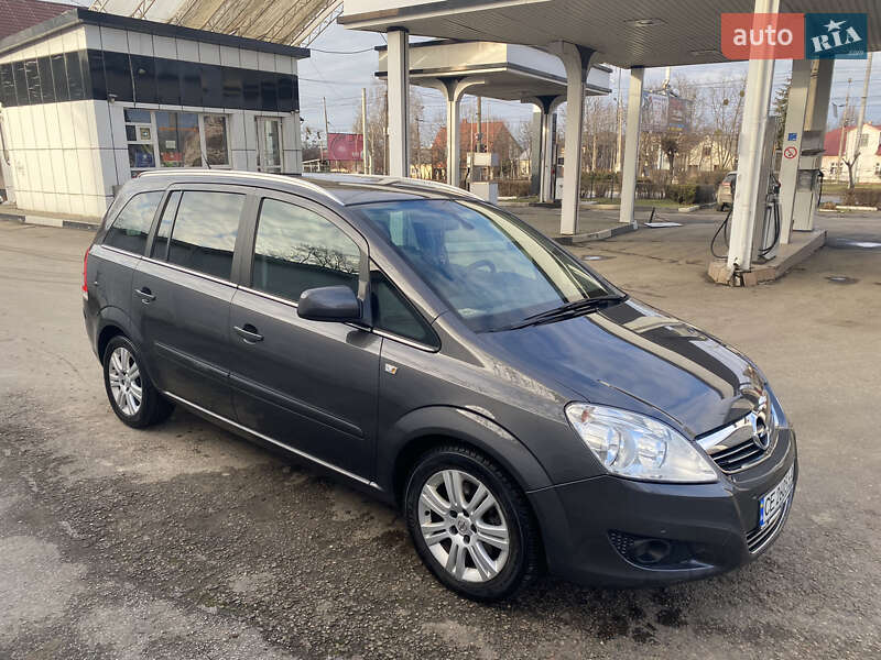 Минивэн Opel Zafira 2011 в Черновцах