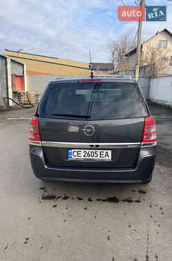 Мінівен Opel Zafira 2011 в Чернівцях