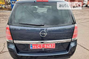 Минивэн Opel Zafira 2007 в Полтаве