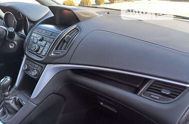 Мікровен Opel Zafira 2015 в 