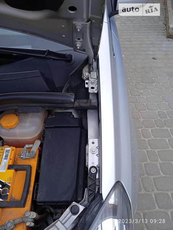 Минивэн Opel Zafira 2012 в Хмельницком